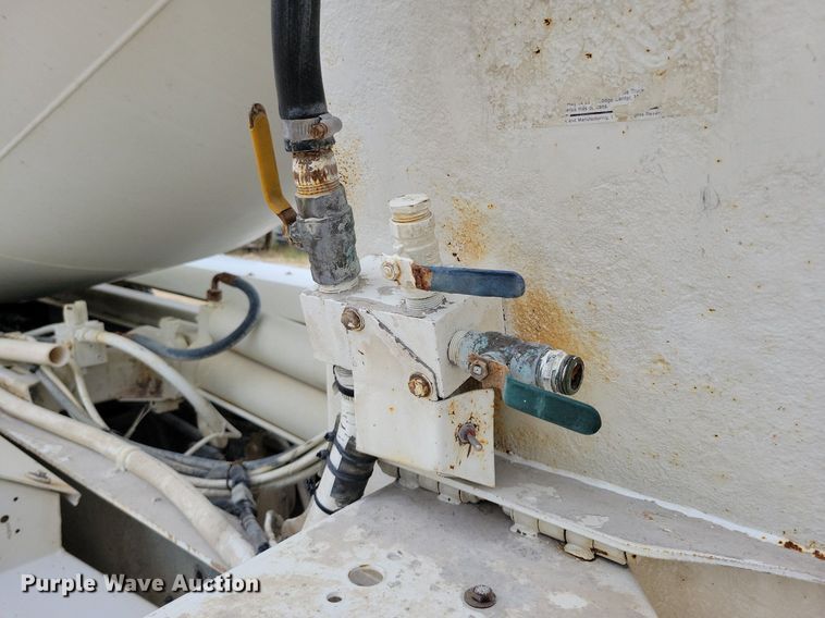 image for item DR4390 2007 Mack Granite CV513 ready mix truck