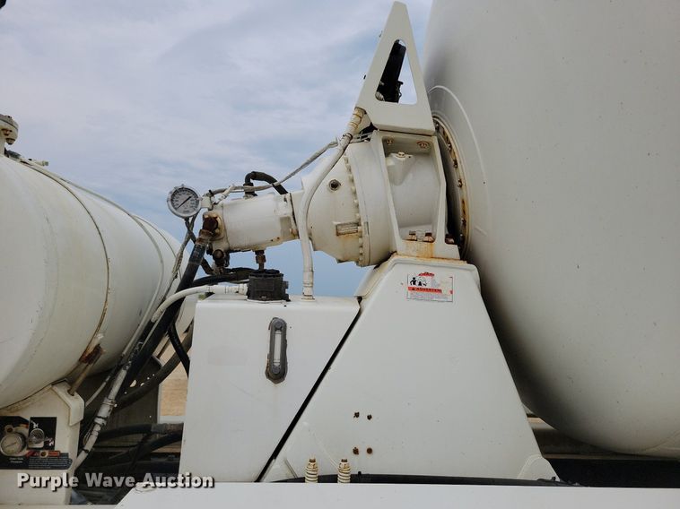 image for item DR4390 2007 Mack Granite CV513 ready mix truck