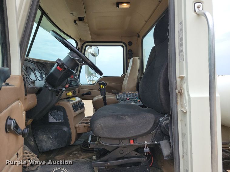 image for item DR4390 2007 Mack Granite CV513 ready mix truck