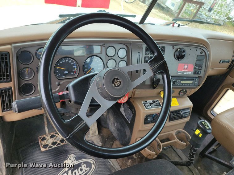 image for item DR4390 2007 Mack Granite CV513 ready mix truck