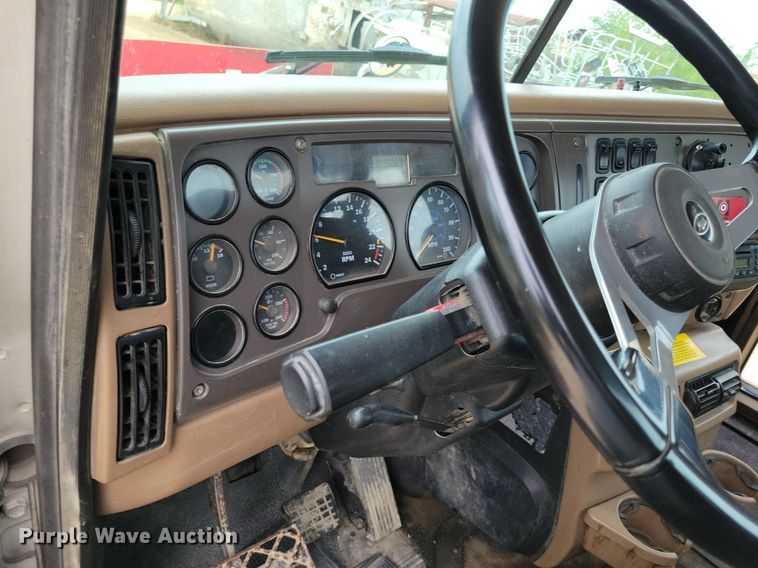 image for item DR4390 2007 Mack Granite CV513 ready mix truck