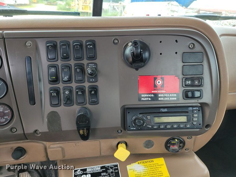 image for item DR4390 2007 Mack Granite CV513 ready mix truck