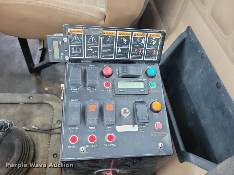 image for item DR4390 2007 Mack Granite CV513 ready mix truck