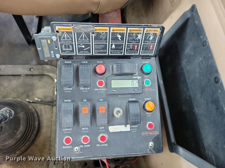 image for item DR4390 2007 Mack Granite CV513 ready mix truck