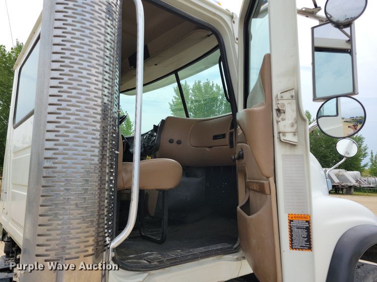 image for item DR4390 2007 Mack Granite CV513 ready mix truck