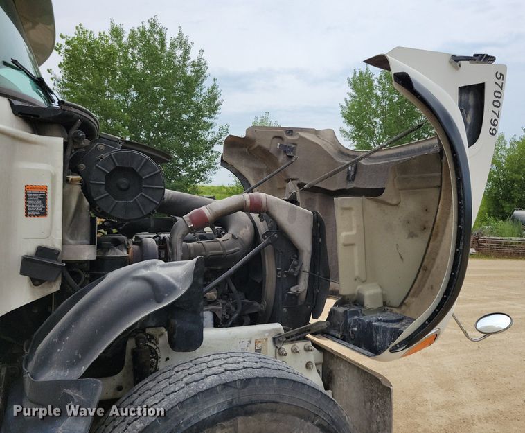 image for item DR4390 2007 Mack Granite CV513 ready mix truck
