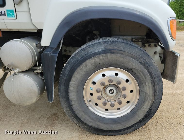 image for item DR4390 2007 Mack Granite CV513 ready mix truck