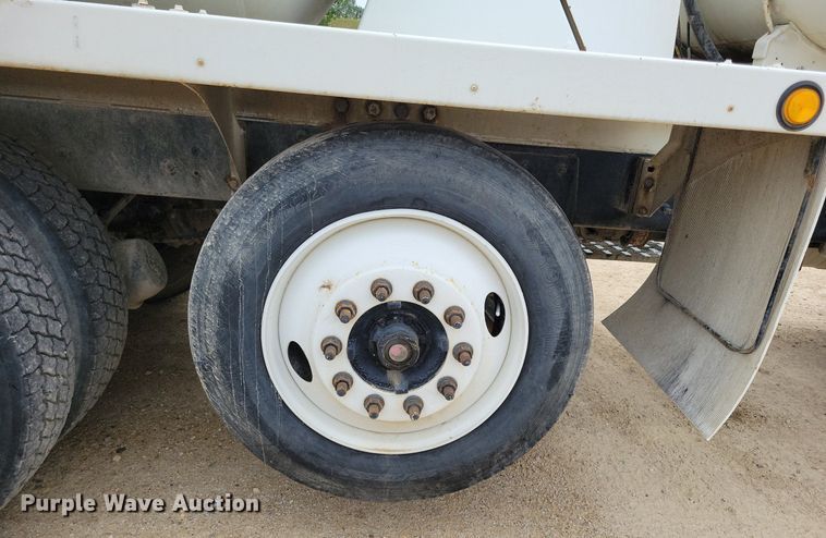 image for item DR4390 2007 Mack Granite CV513 ready mix truck