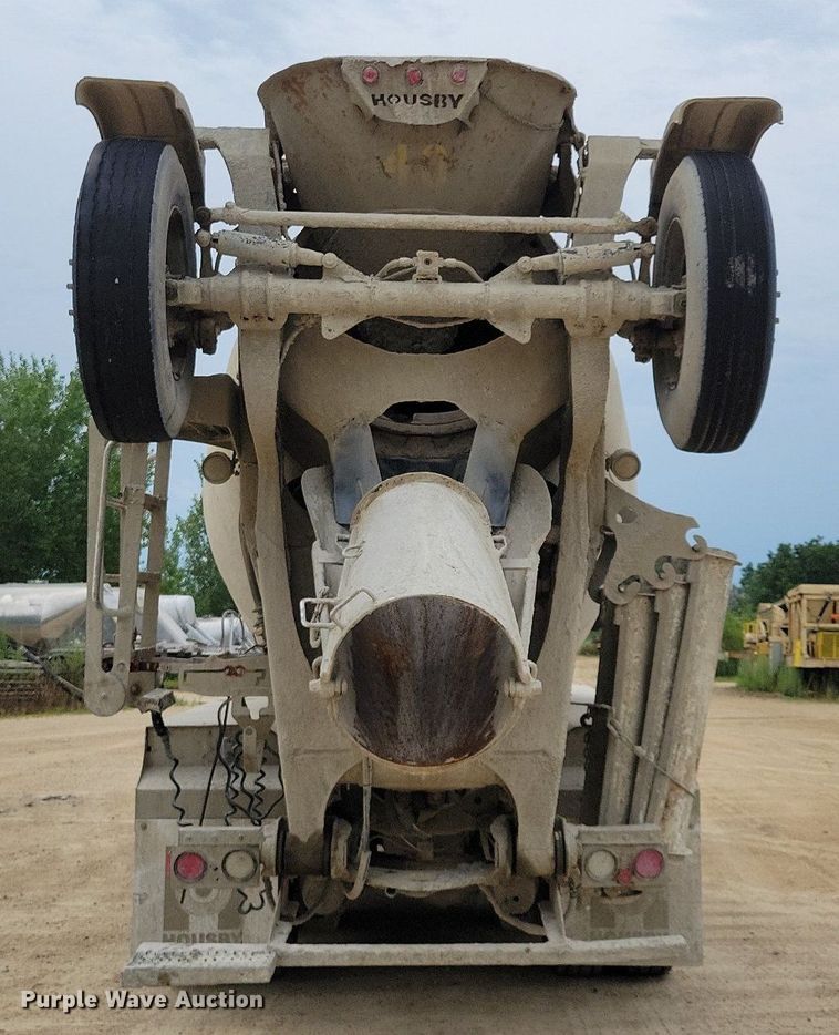 image for item DR4391 2004 Mack CV513 ready mix truck