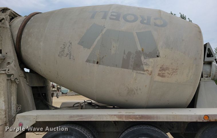 image for item DR4391 2004 Mack CV513 ready mix truck