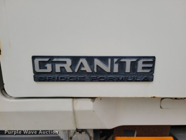 image for item DR4391 2004 Mack CV513 ready mix truck