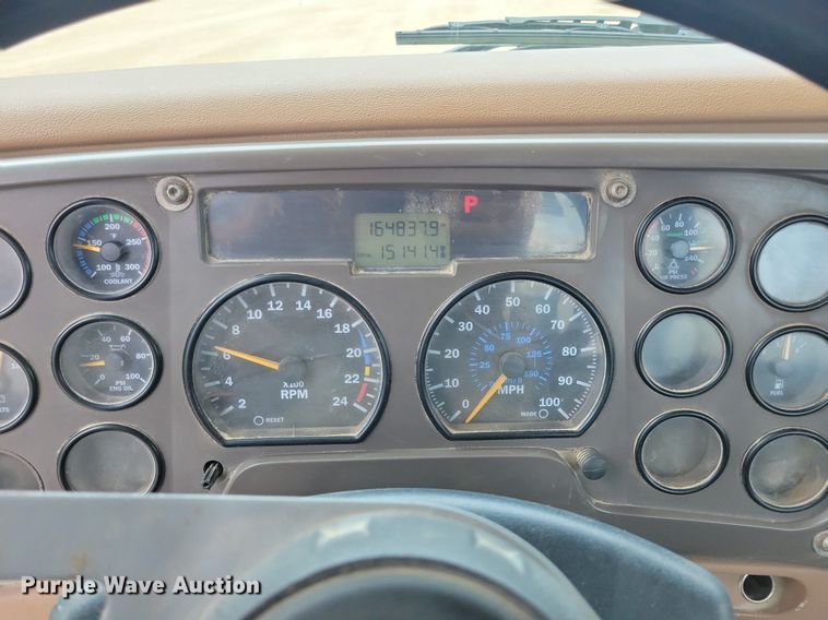 image for item DR4391 2004 Mack CV513 ready mix truck