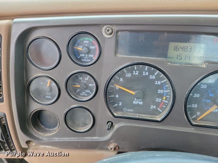 image for item DR4391 2004 Mack CV513 ready mix truck