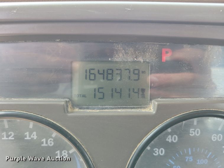 image for item DR4391 2004 Mack CV513 ready mix truck