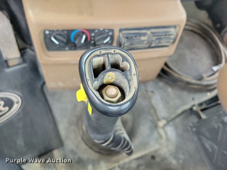 image for item DR4391 2004 Mack CV513 ready mix truck