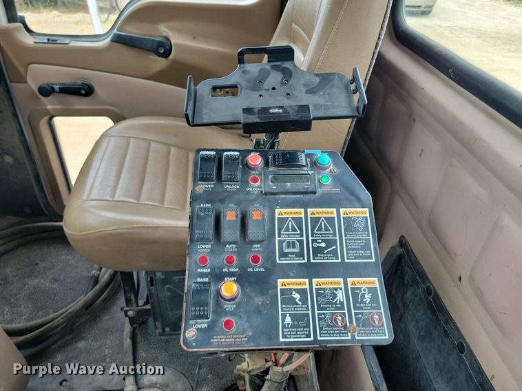 image for item DR4391 2004 Mack CV513 ready mix truck