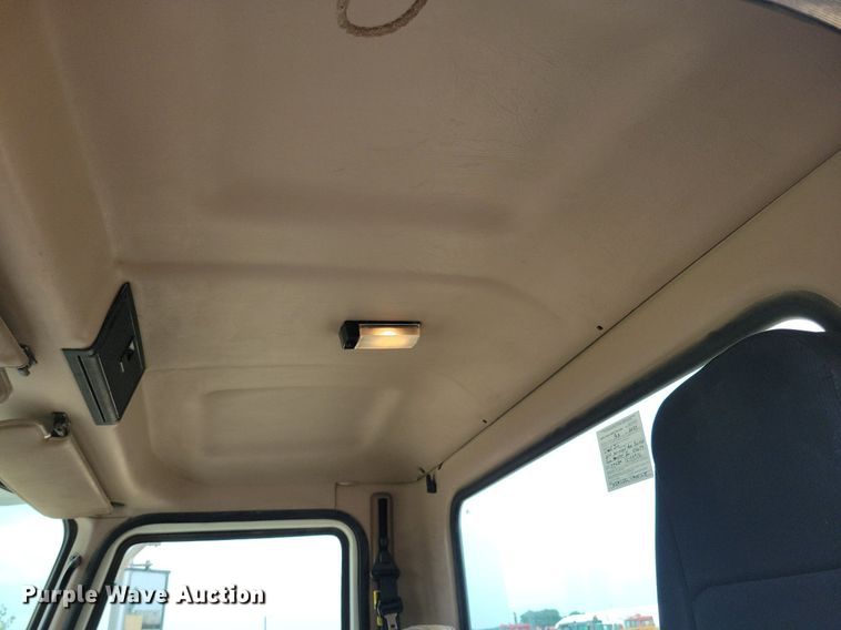 image for item DR4391 2004 Mack CV513 ready mix truck