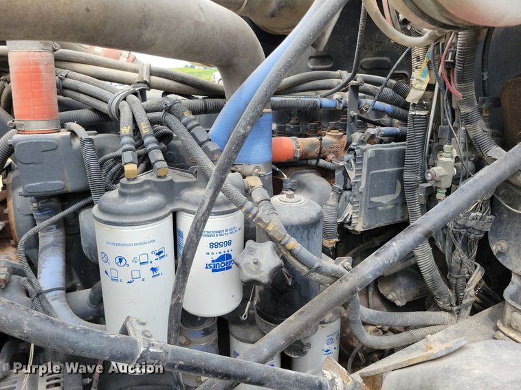 image for item DR4391 2004 Mack CV513 ready mix truck