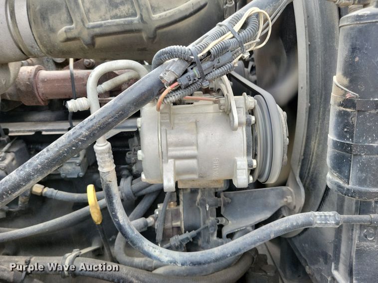 image for item DR4391 2004 Mack CV513 ready mix truck