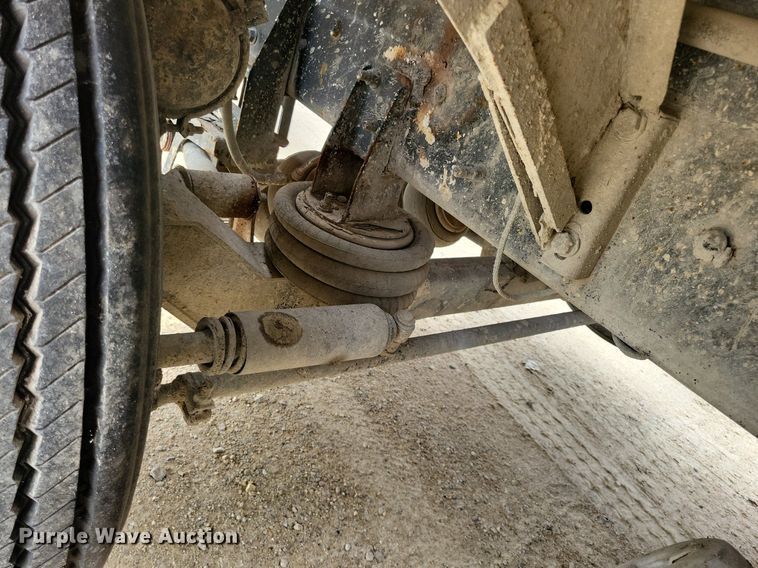 image for item DR4391 2004 Mack CV513 ready mix truck