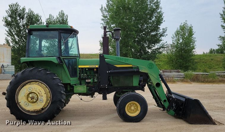 image for item DR4392 1973 John Deere 4630 tractor