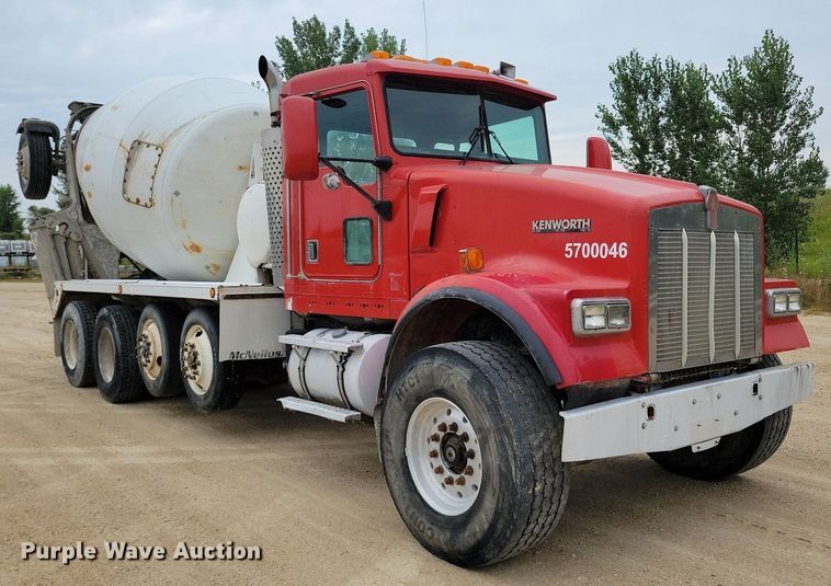 image for item DR4393 1999 Kenworth W900 ready mix truck
