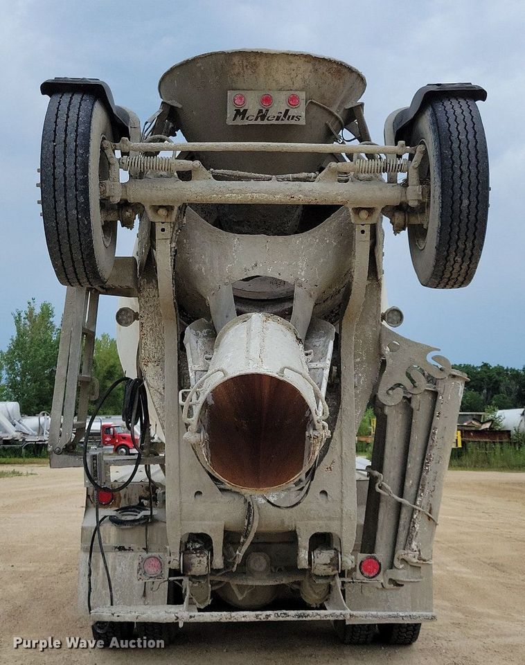 image for item DR4393 1999 Kenworth W900 ready mix truck