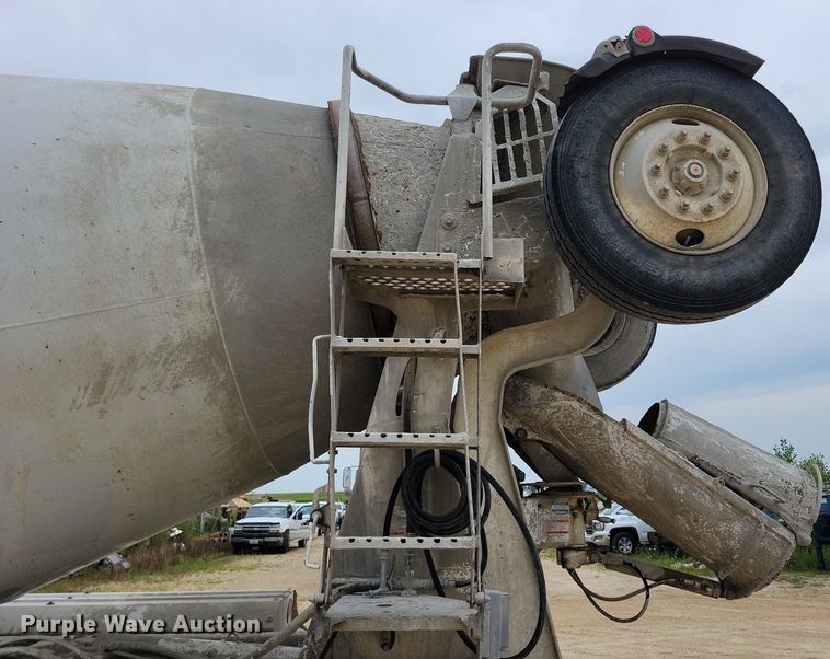 image for item DR4393 1999 Kenworth W900 ready mix truck