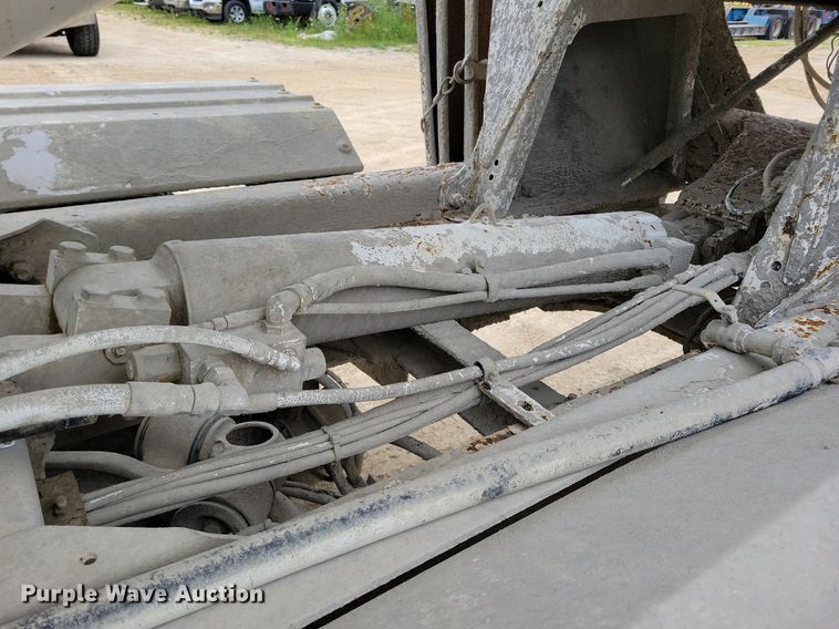 image for item DR4393 1999 Kenworth W900 ready mix truck