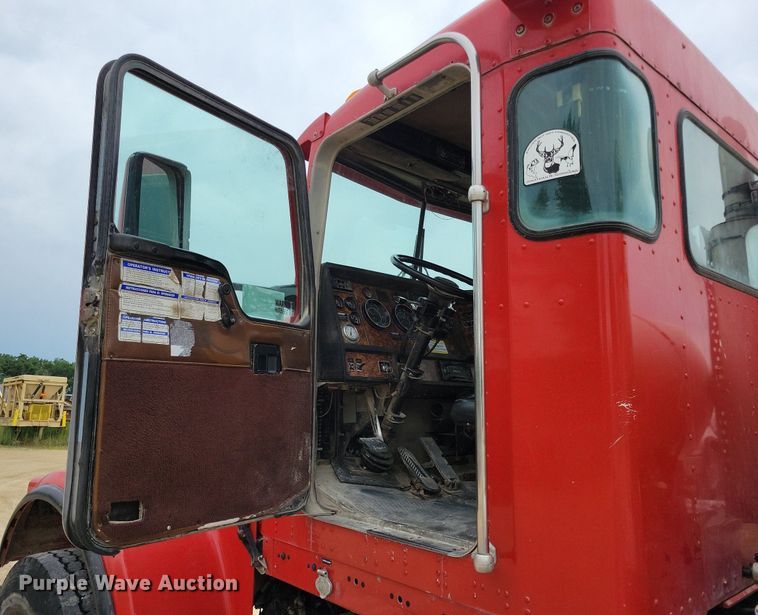 image for item DR4393 1999 Kenworth W900 ready mix truck