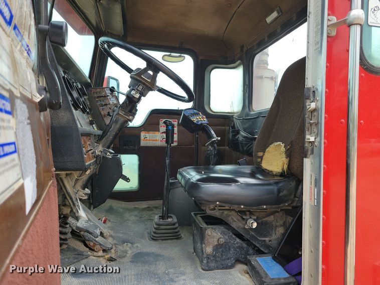 image for item DR4393 1999 Kenworth W900 ready mix truck