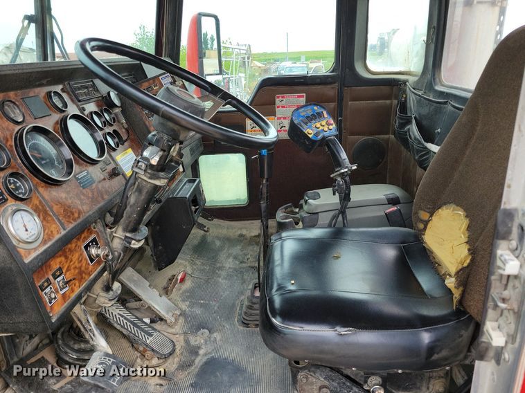 image for item DR4393 1999 Kenworth W900 ready mix truck