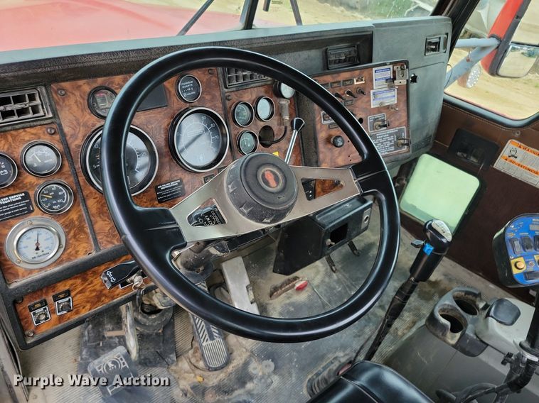 image for item DR4393 1999 Kenworth W900 ready mix truck