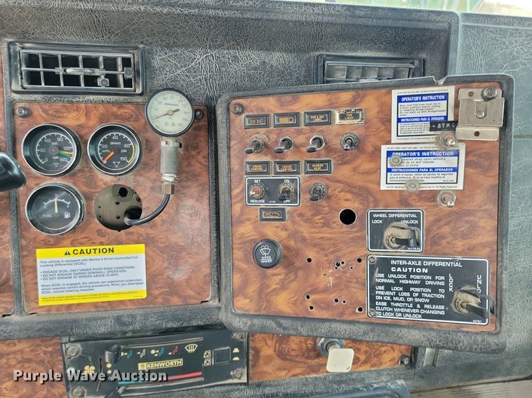 image for item DR4393 1999 Kenworth W900 ready mix truck