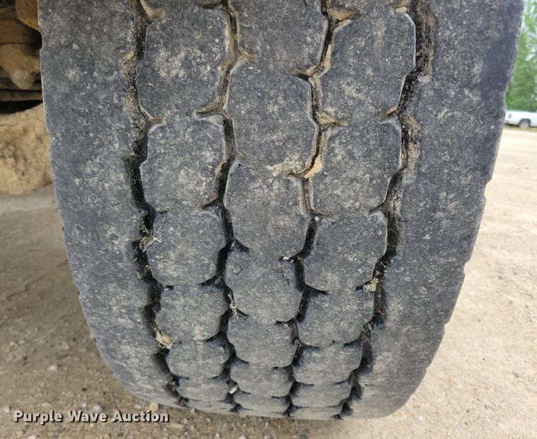 image for item DR4393 1999 Kenworth W900 ready mix truck