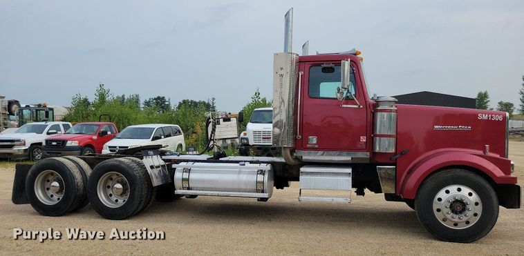 image for item DR4394 2013 Western Star 4900EX semi truck