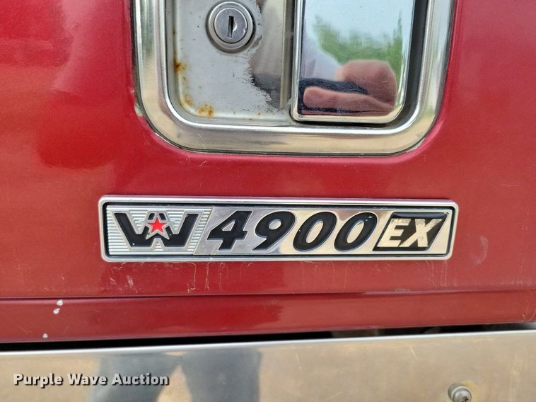 image for item DR4394 2013 Western Star 4900EX semi truck