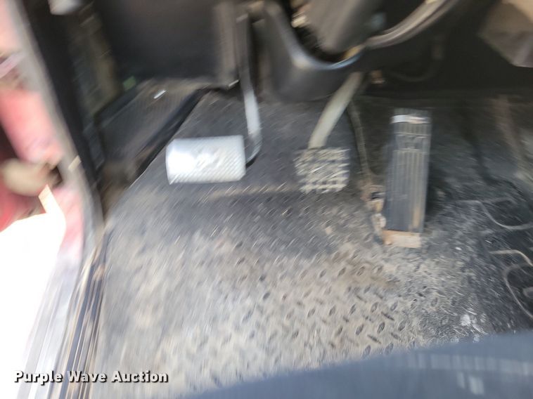 image for item DR4394 2013 Western Star 4900EX semi truck