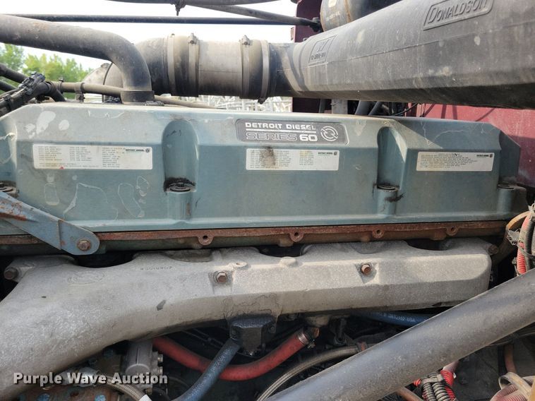 image for item DR4394 2013 Western Star 4900EX semi truck