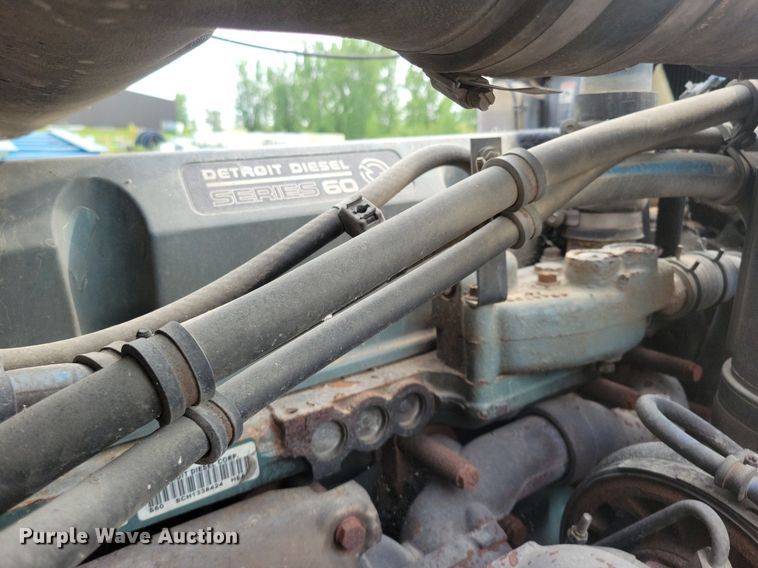 image for item DR4394 2013 Western Star 4900EX semi truck