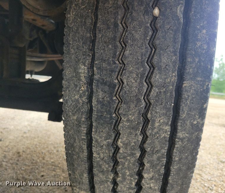 image for item DR4394 2013 Western Star 4900EX semi truck