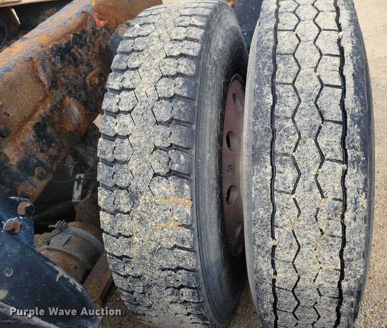 image for item DR4394 2013 Western Star 4900EX semi truck