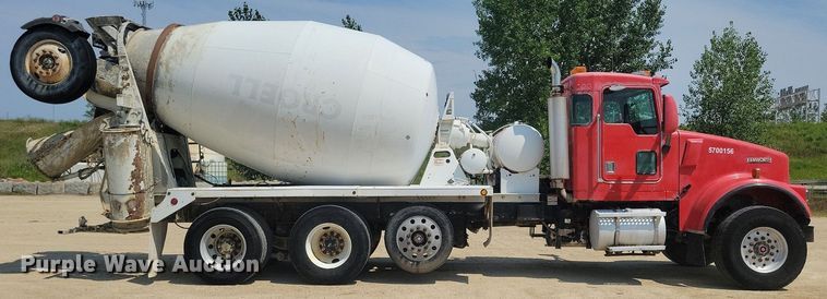 image for item DR4400 2001 Kenworth W900 ready mix truck