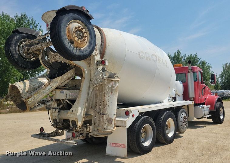 image for item DR4400 2001 Kenworth W900 ready mix truck