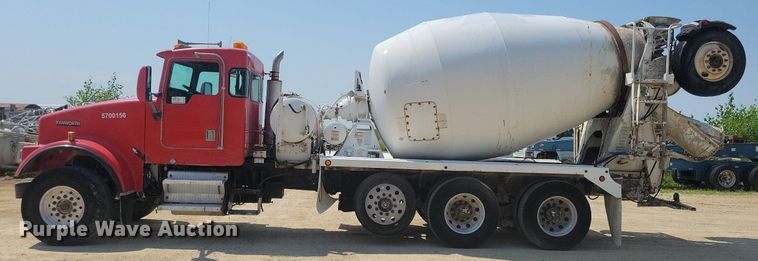 image for item DR4400 2001 Kenworth W900 ready mix truck