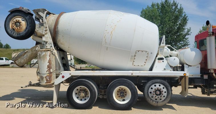 image for item DR4400 2001 Kenworth W900 ready mix truck