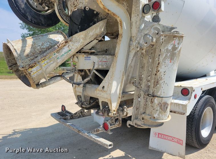 image for item DR4400 2001 Kenworth W900 ready mix truck