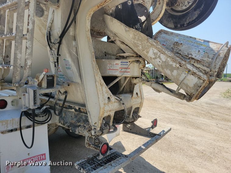 image for item DR4400 2001 Kenworth W900 ready mix truck