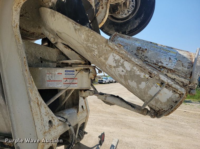 image for item DR4400 2001 Kenworth W900 ready mix truck