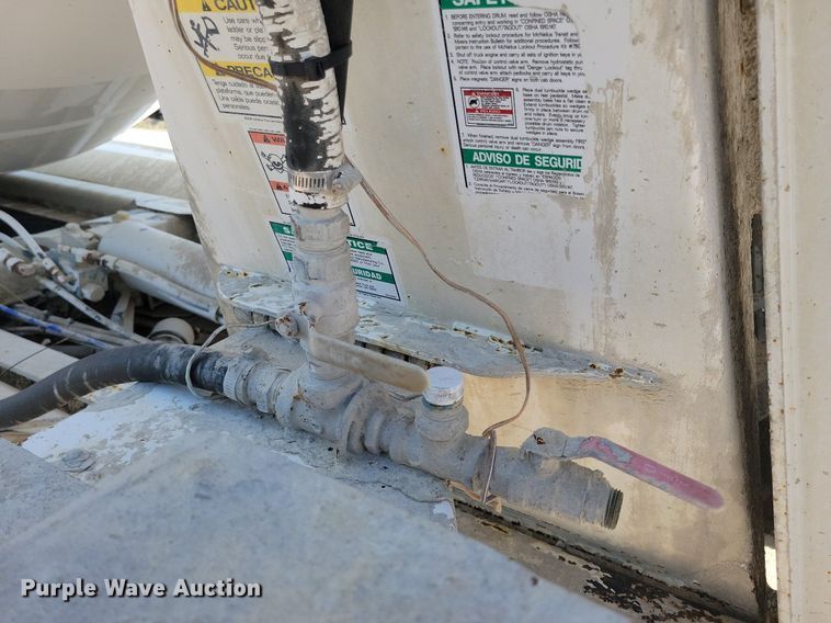 image for item DR4400 2001 Kenworth W900 ready mix truck